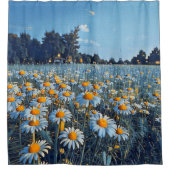 Een veld vol bloeiende kamille douchegordijn (Voorkant)