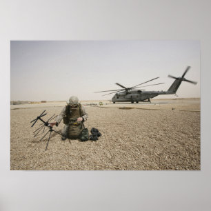 Een veldradiooperator poster