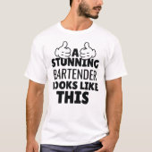 Een verbluffende barman lijkt op dit grappige Cade T-shirt (Voorkant)