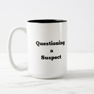 Een verdachte ondervragen - Humoreuze koffie-Mok Tweekleurige Koffiemok