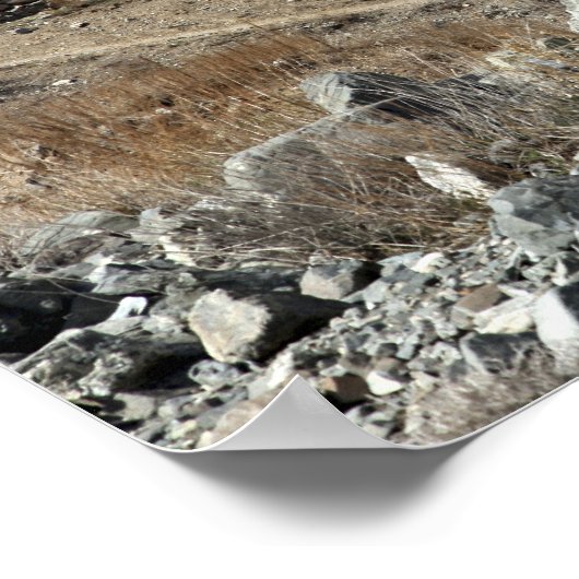 Een verrijkte verbinding in het dorp Akbar Kh Poster (Hoek)