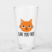Een vervelende kat kan je niet schelen. glas (Voorkant)