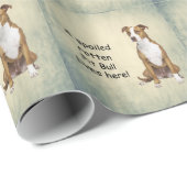 Een verwende rotte pitbull leeft hier cadeaupapier (Rol Hoek)