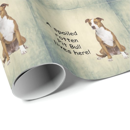 Een verwende rotte pitbull leeft hier cadeaupapier (Rol Hoek)