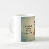 Een verwende rotte pitbull leeft hier koffiemok (Voorkant links)