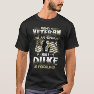 Een veteraan zijn is een eer Hertog zijn is Pricel T-shirt