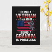 Een veteraan zijn is een eer om opa te zijn is kaart (Gele Bloem)