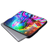Een vette multi-gekleurde aarde op een elektronica laptop sleeve (Voorkant onderkant)