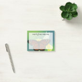 Een Viceroy-vlinder op een gele Japanse lis Post-it® Notes (Kantoor)