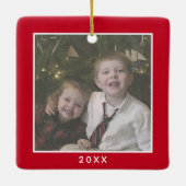 Eén vierkante foto plus jaar - minimale rode grens keramisch ornament (Achterkant)