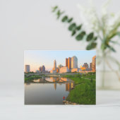 Een visser aan de Scioto-rivier met de Columbus, Briefkaart (Staand voorkant)