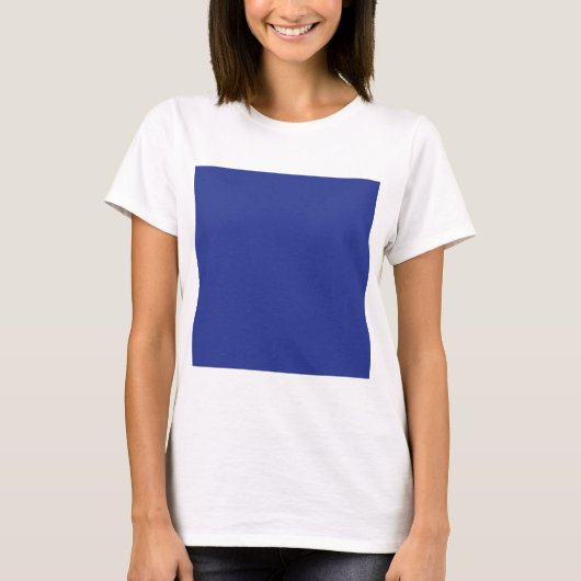 Een vliegtuig dat in de lucht vliegt met een blauw t-shirt (Voorkant)