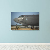 Een vliegtuigbemanning van de Amerikaanse luchtmac Canvas Afdruk (Insitu (Houten vloer))