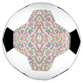Een voetbal met zwarte en witte panelen  (Gedraaid)