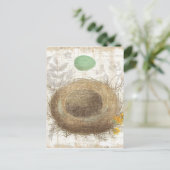 Een vogelnest met een groene eieren briefkaart (Staand voorkant)