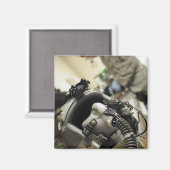 Een volledig gemonteerde stuurhutbemanningshelm magneet (Voorkant / Achterkant)