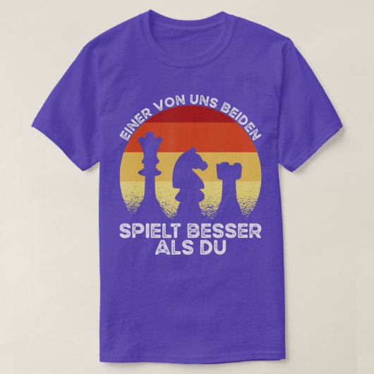 Een von ons beiden speelt beter dan je schaadt t-shirt (Design voorkant)