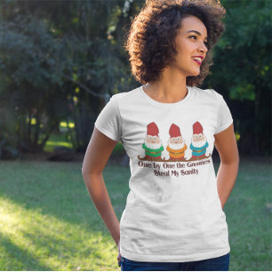 Een voor één de gnomen (rode petten) t-shirt