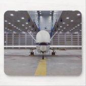 Een voorste uitzicht van een onbemand vliegtuig va muismat (Voorkant)