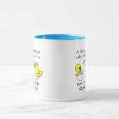 Een vriend is een grappig gezegde mok (Midden)