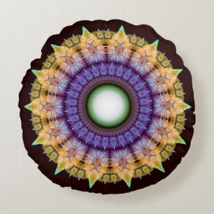 Een vriendelijk kleurrijk patroon uitstralen rond kussen