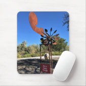 Een vrolijk denken, grappige gebarentaal draaien muismat (Met muis)