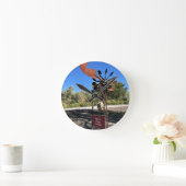 Een vrolijk denken, grappige gebarentaal draaien ronde klok (Huis)