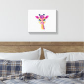 Een vrolijk en speels ontwerp van een jonge giraff canvas afdruk (Insitu (Slaapkamer))