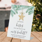 Een vrolijk klein Vrijgezellenfeest raadt het kuss Reclamebord Met Voetstuk