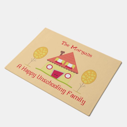 Een vrolijk Unschoolse Familie Gele Huis Welkom Deurmat (Schuin)