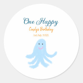 Een vrolijke blauwe octopus onder het zee ronde sticker