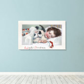 Een vrolijke kerstjongen die slaapt met puppy canvas afdruk (Insitu (Houten vloer))