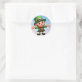 Een vrolijke kleine kabouter op St. Patrick's Day Ronde Sticker (Tas)