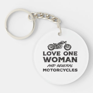 Eén vrouw en meerdere motorfietsen essentieel sleutelhanger