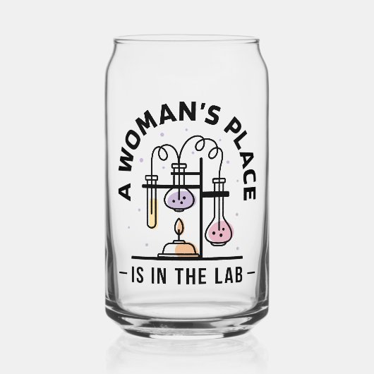 Een Vrouw Hoort Thuis in het Lab – STEM Kunst Blikvorm Glas (Voorkant)