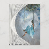 Een vrouw in een blauwe jurk op een vleugel briefkaart (Voorkant)