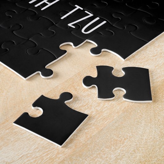 Een vrouw kan niet overleven op wijn alleen die ze legpuzzel (Zijkant)