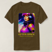 Een vrouw ruimtepiloot in een ver sterrenstelsel t-shirt (Design voorkant)