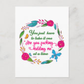 Een vrouw zei eens dat ik hier buiten ben briefkaart (Voorkant)