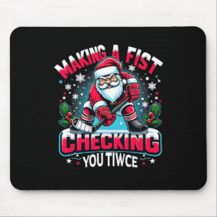 Een vuist maken en je tweemaal controleren Kerstma Muismat