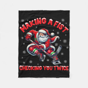 Een vuist maken om je tweemaal te controleren IJsh Fleece Deken