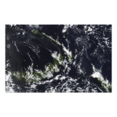 Een vulkanische pluim uit de Rabaul caldera Foto Afdruk (Voorkant)