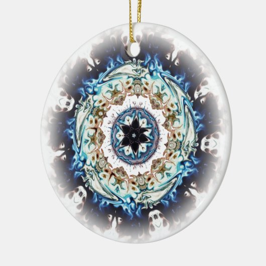 Een vuurring (kleurrijk patroon) keramisch ornament (Links)