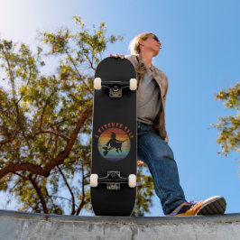 Een WACHTE TALE grappige heksenhalloween Persoonlijk Skateboard