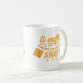 Een wafel per dag houdt de dokter weg Novel Koffiemok (Voorkant rechts)