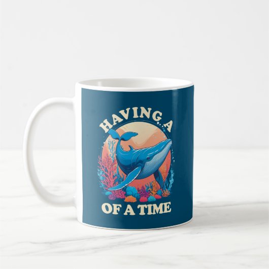 Een walvis van een tijd - Grappig Quote Koffiemok (Links)