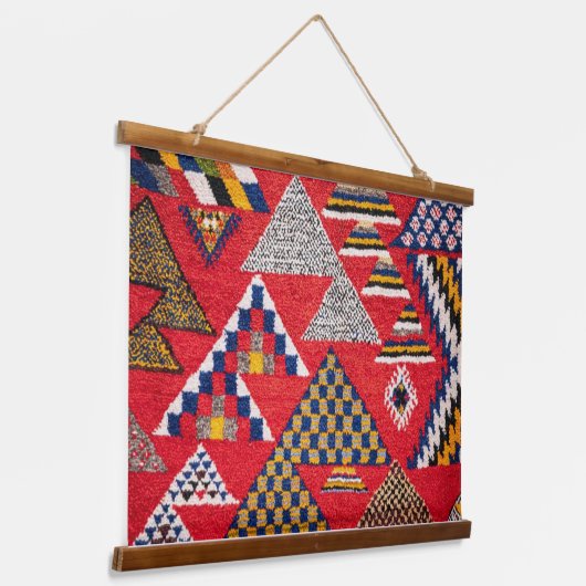 Een wandtapijt geïnspireerd op het Marokkaanse tap Hangend Wandkleed (Gebogen)