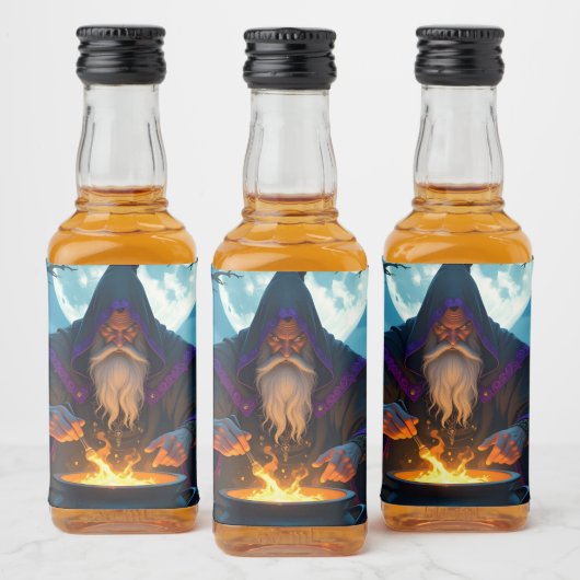 Een Warlock brouwt een Halloween-feest Likeurfles Etiket (Flessen)