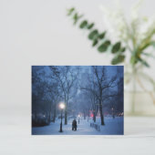 Een warme kus op een koude nacht briefkaart (Staand voorkant)