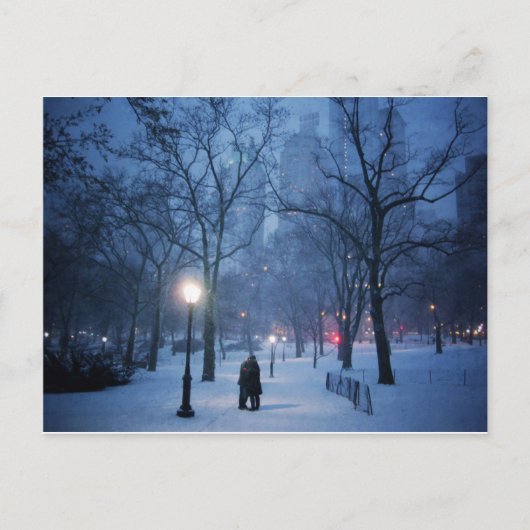 Een warme kus op een koude nacht briefkaart (Voorkant)